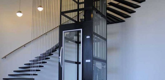 Aesy liften… Geen liftput, machinekamer en dakopbouw